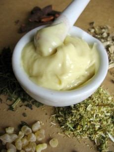 Ointment with tarragon