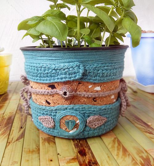 Decorated pot